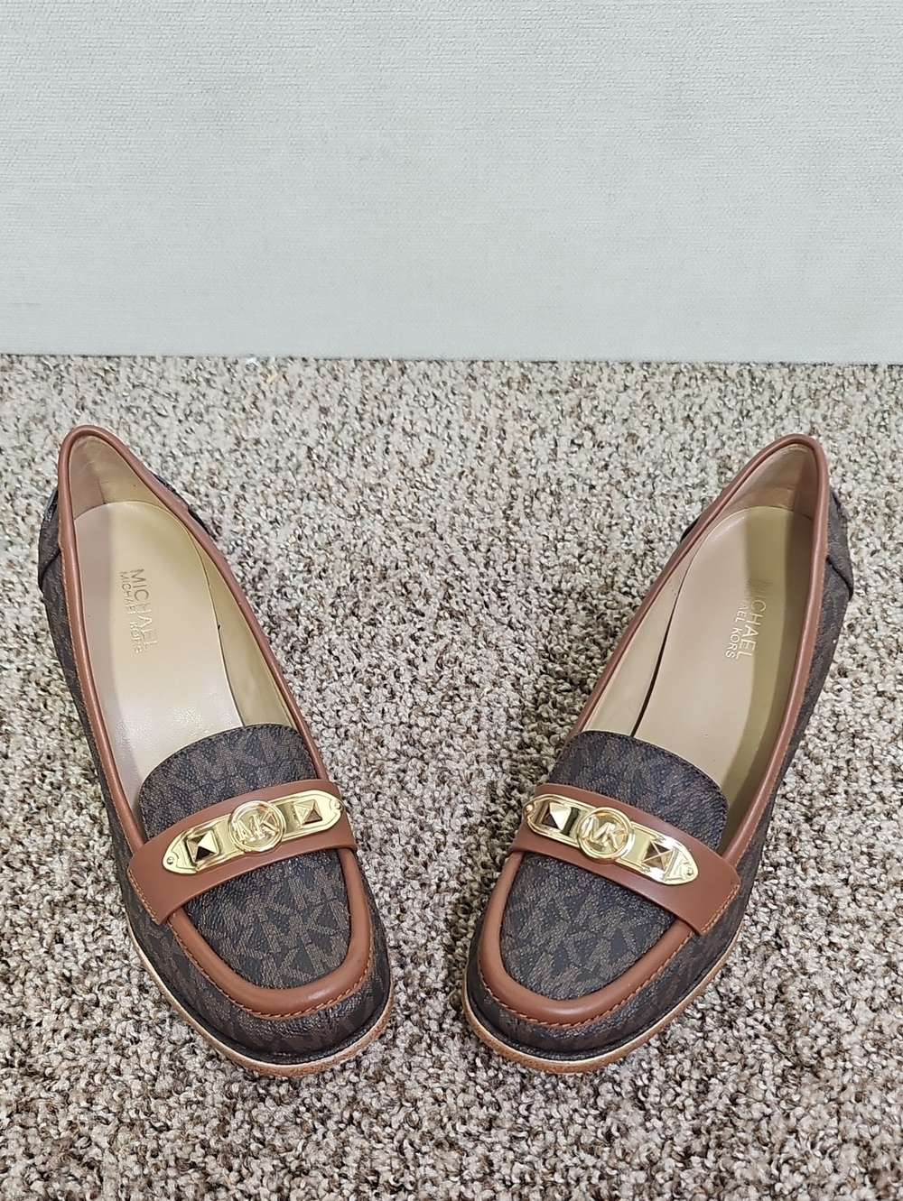 MICHAEL KORS JACKIE BLOCK HEEL LOAFER BFPM-06-152